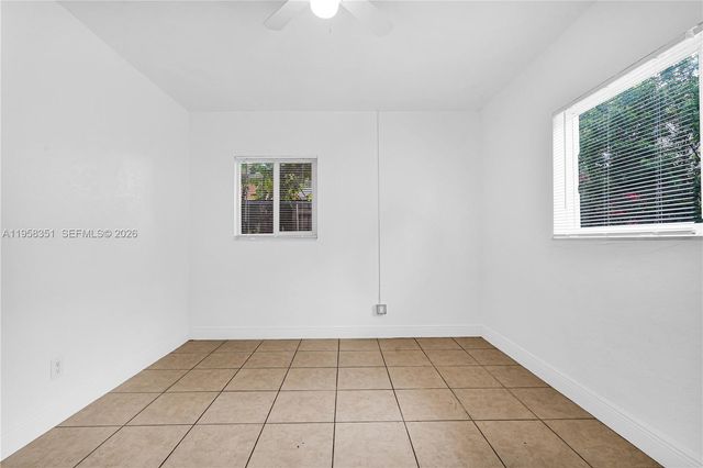 1960 SW 41st Ave 3, Fort Lauderdale, FL 33317