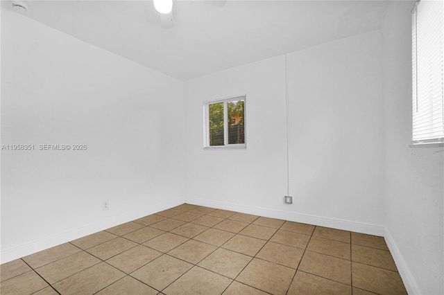 1960 SW 41st Ave 3, Fort Lauderdale, FL 33317