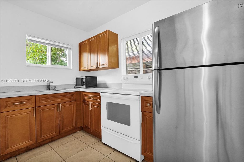 1960 SW 41st Ave 3, Fort Lauderdale, FL 33317