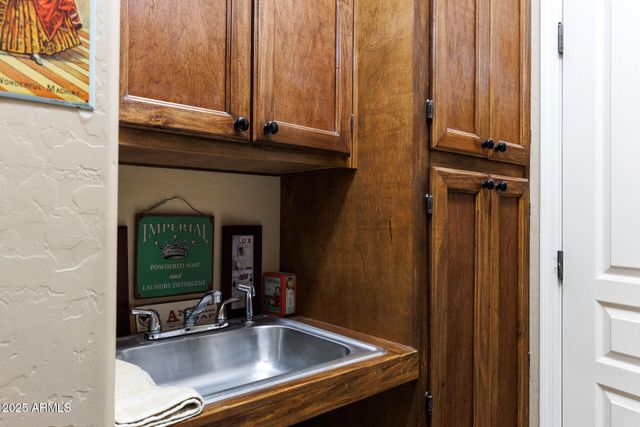 325 W BLUE LAGOON Drive, Casa Grande, AZ 85122