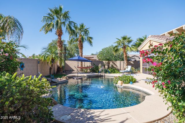 325 W BLUE LAGOON Drive, Casa Grande, AZ 85122