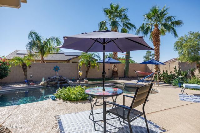 325 W BLUE LAGOON Drive, Casa Grande, AZ 85122