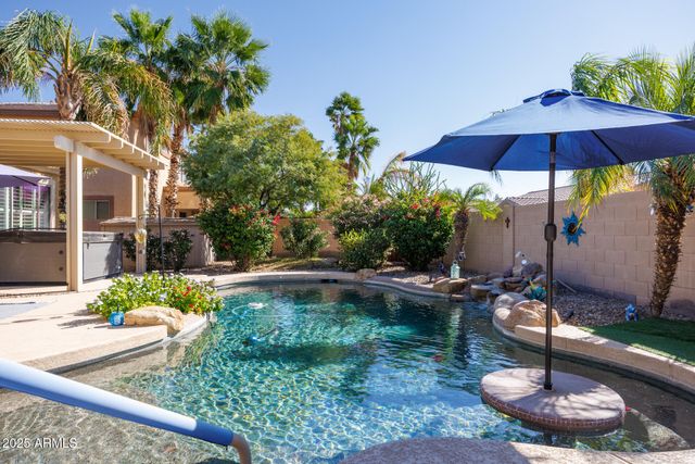 325 W BLUE LAGOON Drive, Casa Grande, AZ 85122