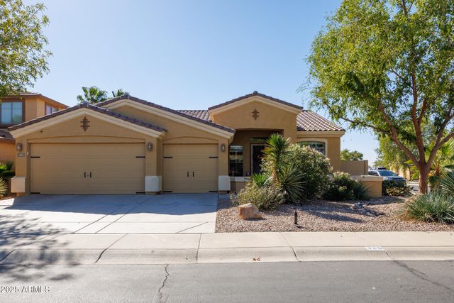 325 W BLUE LAGOON Drive, Casa Grande, AZ 85122