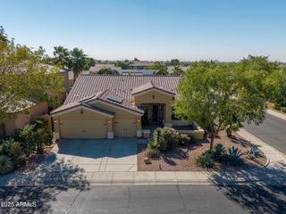 325 W BLUE LAGOON Drive, Casa Grande, AZ 85122