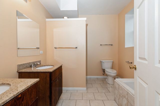 3549 S King Drive 3, Chicago, IL 60653
