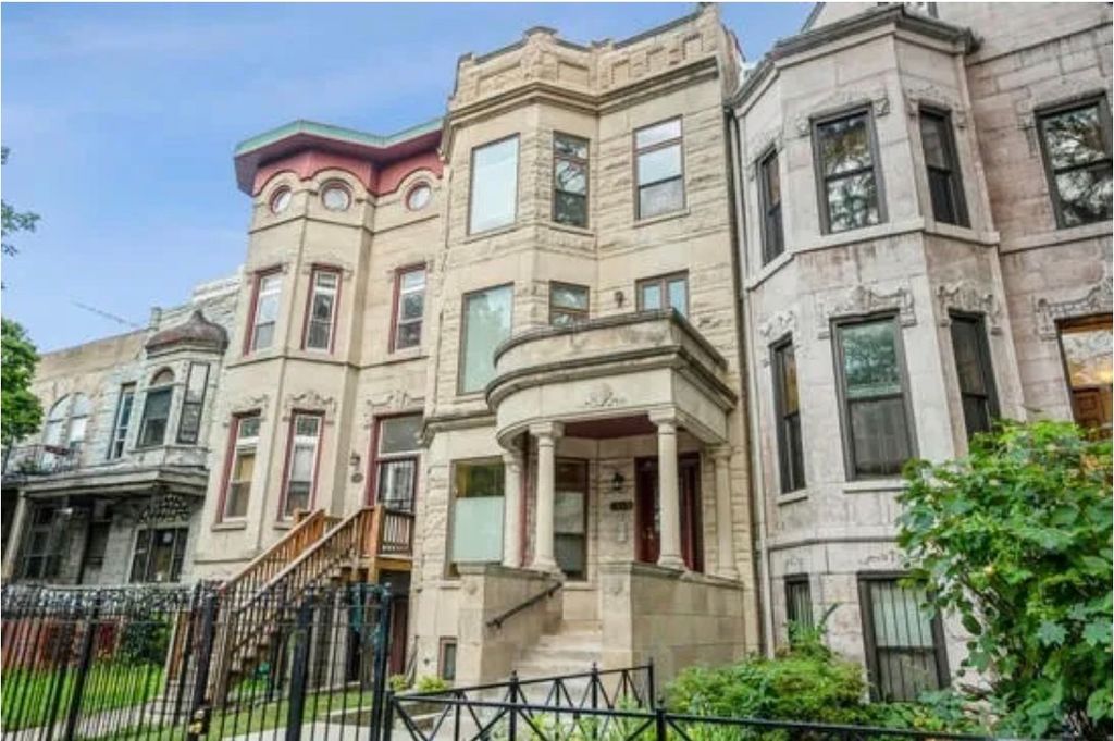 3549 S King Drive 3, Chicago, IL 60653