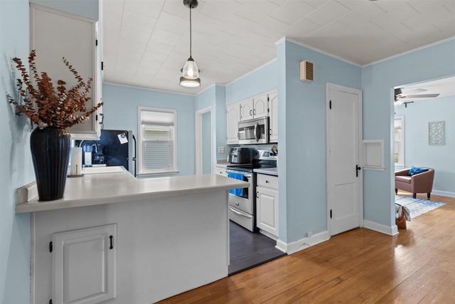 672 W 8TH AVENUE, Oshkosh, WI 54902