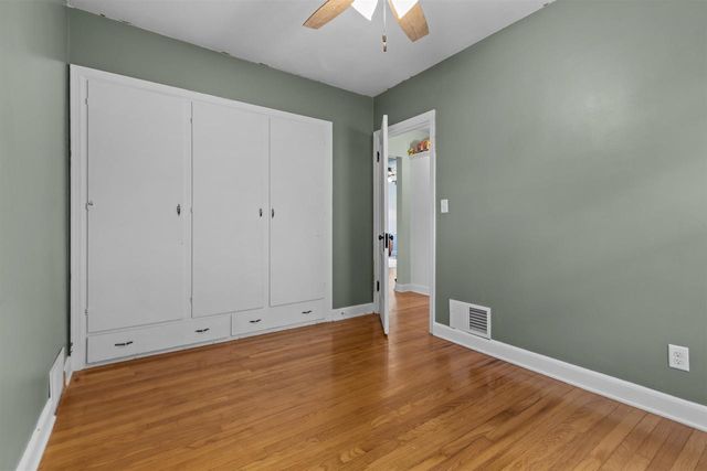 672 W 8TH AVENUE, Oshkosh, WI 54902