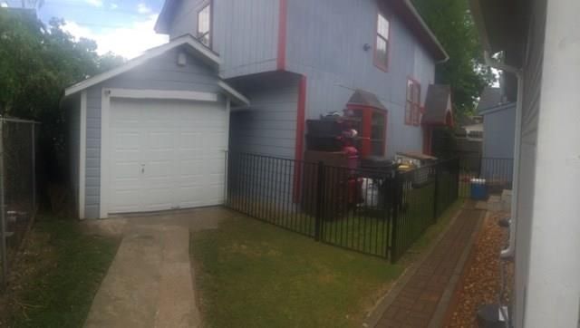 7235 Avenue C, Houston, TX 77011