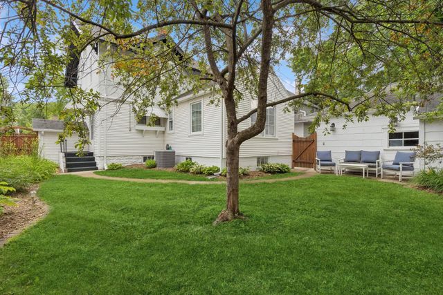 117 9th Avenue NW, Rochester, MN 55901