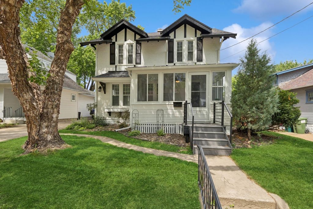 117 9th Avenue NW, Rochester, MN 55901