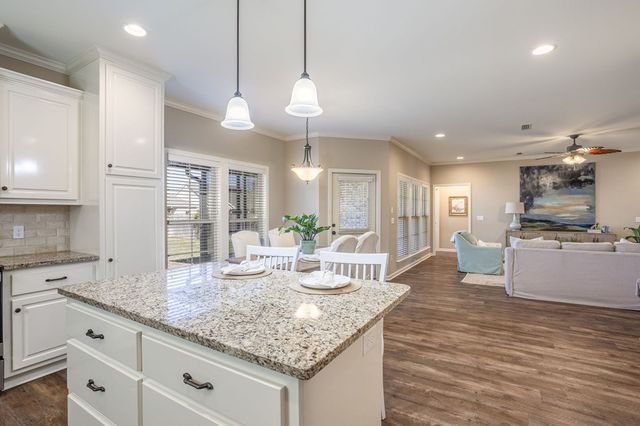 118 Bluffton, Dothan, AL 36301