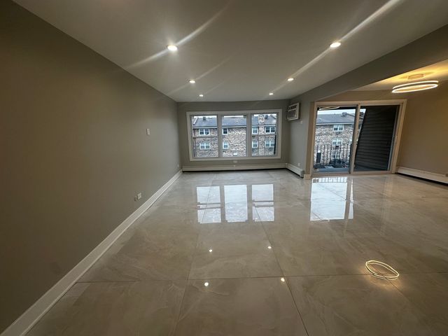 9832 Nottingham Avenue 17, Chicago Ridge, IL 60415