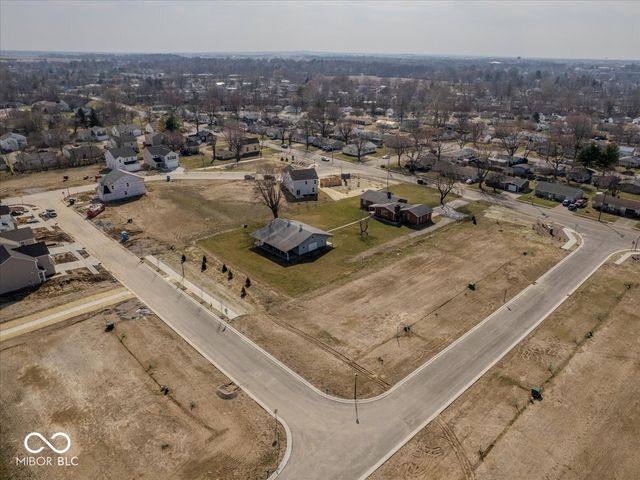 1033 Fuller Lane, Shelbyville, IN 46176