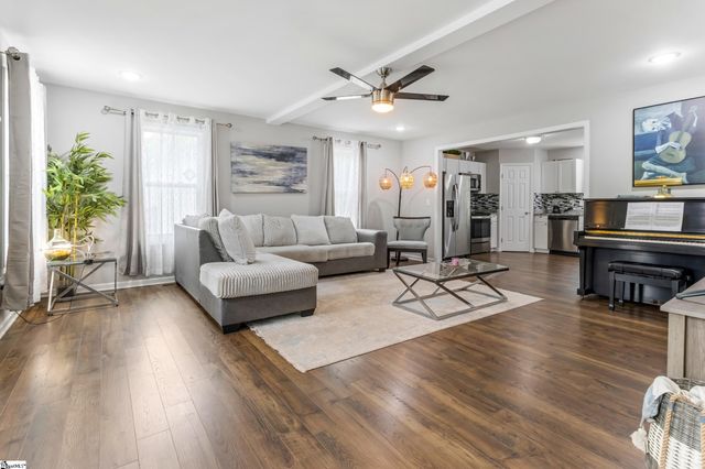 415 Poole Street, Woodruff, SC 29388