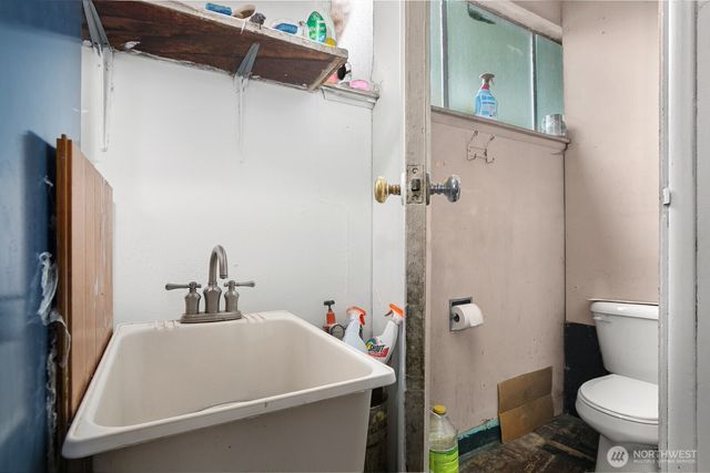 9432 Rainier Avenue S, Seattle, WA 98118