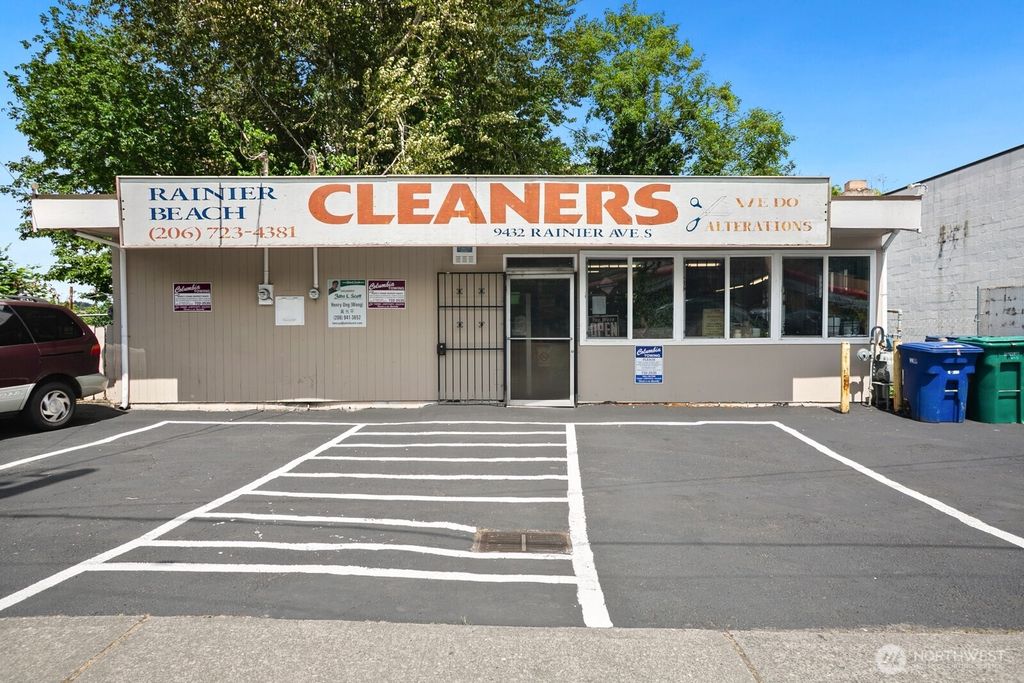9432 Rainier Avenue S, Seattle, WA 98118