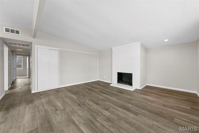 750 Saint Anthony Lane, St Louis, MO 63033