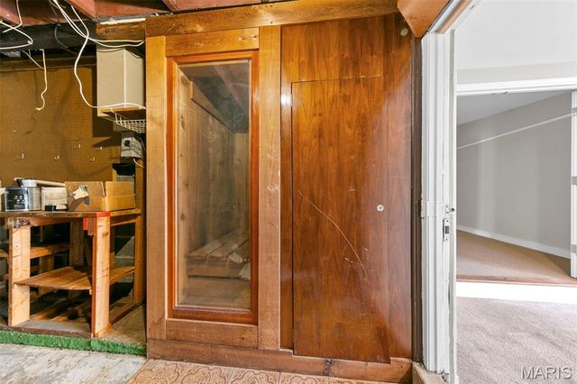 750 Saint Anthony Lane, St Louis, MO 63033