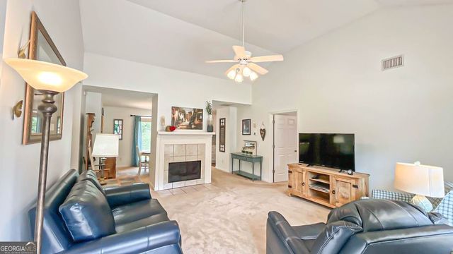 29 Eric Way, Bogart, GA 30622