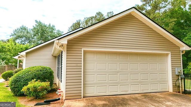 29 Eric Way, Bogart, GA 30622
