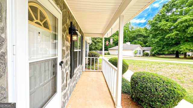 29 Eric Way, Bogart, GA 30622