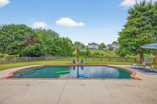 8965 Creekstone Place, Gainesville, GA 30506