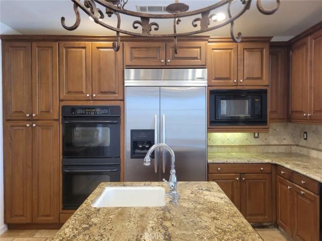 55 Valley, Irvine, CA 92603