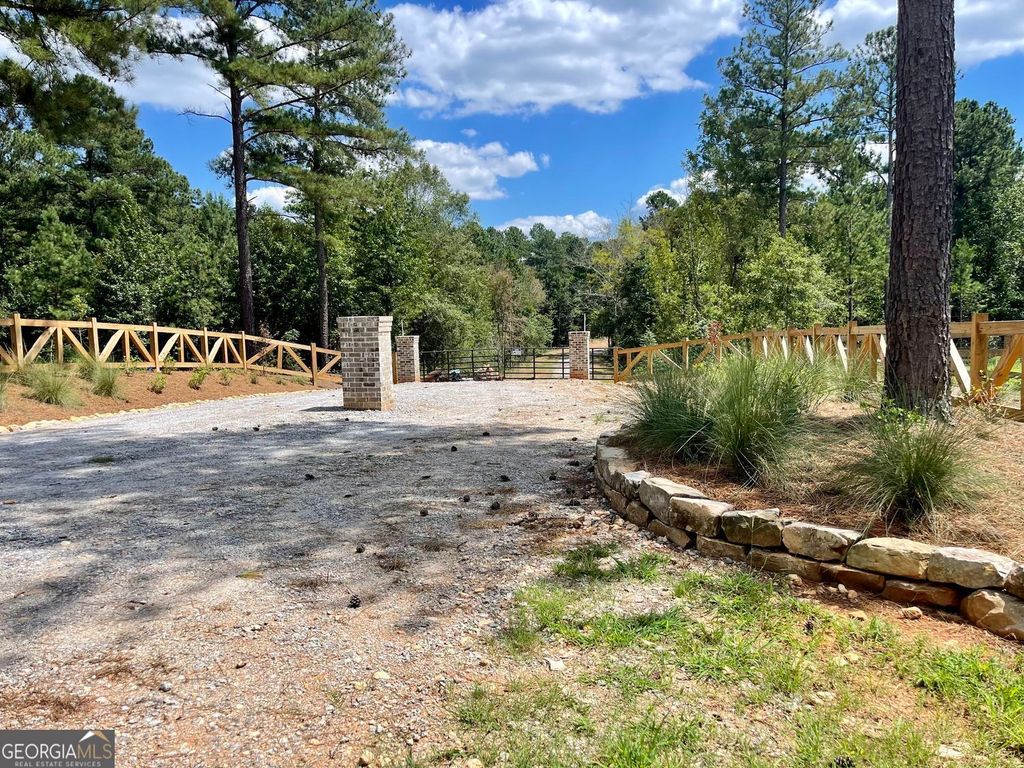 393 Harmony Gates Drive, Commerce, GA 30530 — exterior