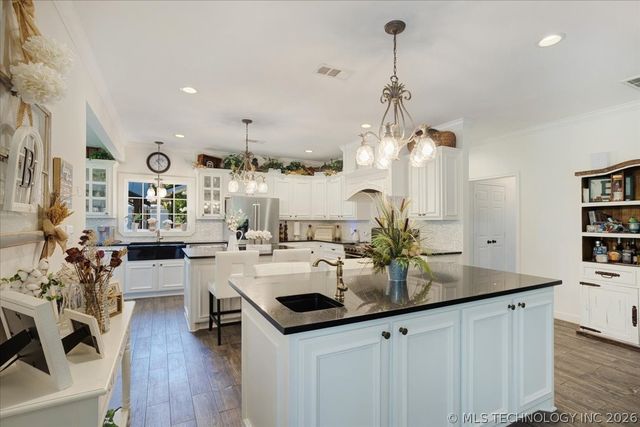 17843 Bridgeview Road, Madill, OK 73446