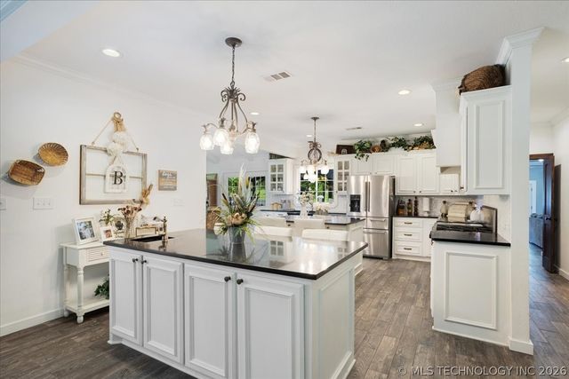 17843 Bridgeview Road, Madill, OK 73446