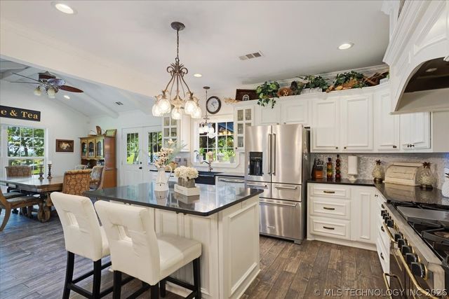 17843 Bridgeview Road, Madill, OK 73446