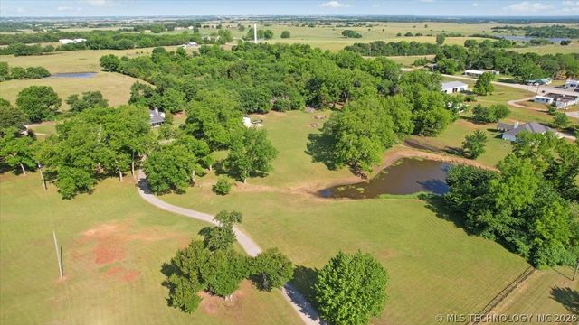 17843 Bridgeview Road, Madill, OK 73446