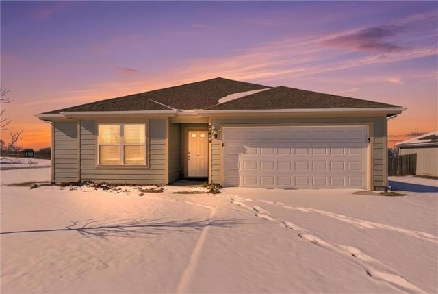 21844 Franklin Street, Spring Hill, KS 66083