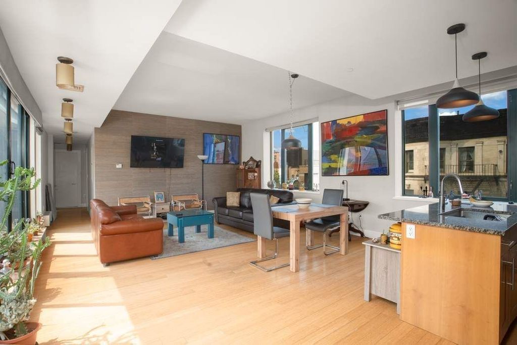 2056 5th Ave Apt 6D, New York City, NY 10035