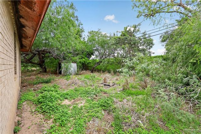 1104 S Chelo Drive, La Feria, TX 78559
