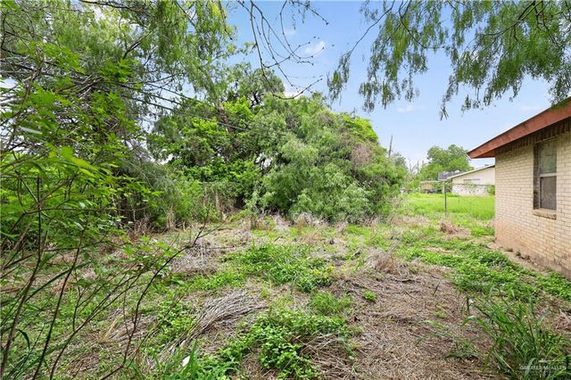 1104 S Chelo Drive, La Feria, TX 78559