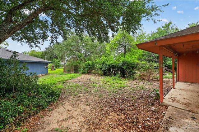 1104 S Chelo Drive, La Feria, TX 78559