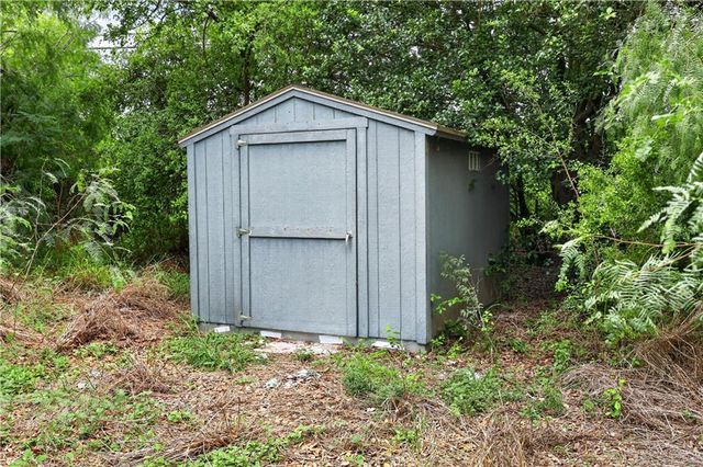 1104 S Chelo Drive, La Feria, TX 78559