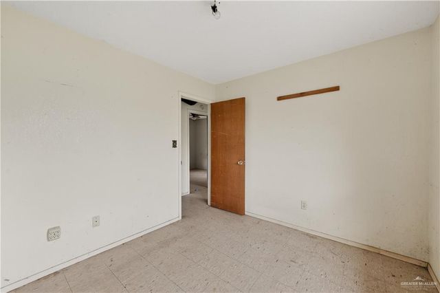 1104 S Chelo Drive, La Feria, TX 78559