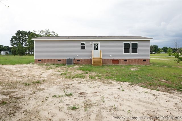 655 Edgegrove Circle, St Pauls, NC 28384
