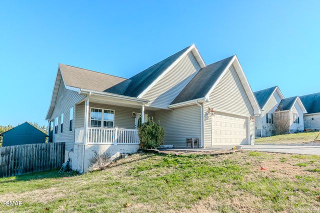 768 Harvest Meadows Drive, Kodak, TN 37764