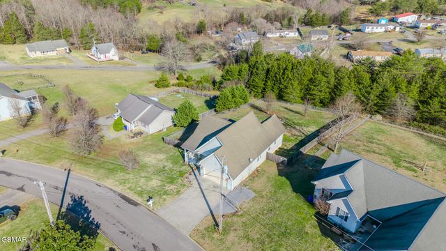 768 Harvest Meadows Drive, Kodak, TN 37764