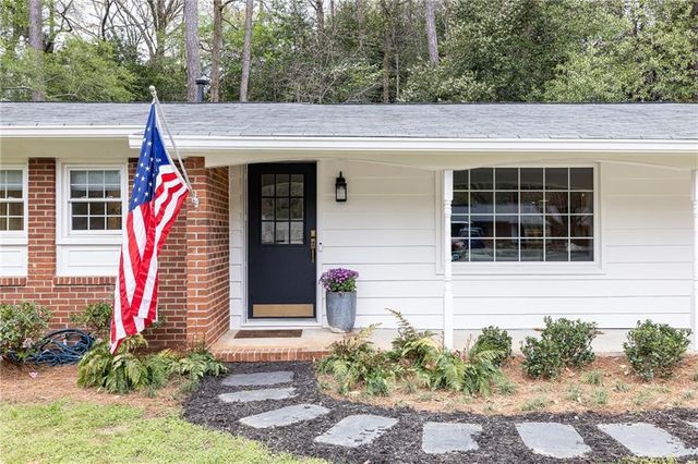 330 Brook Drive, Atlanta, GA 30328