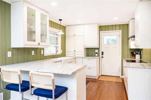 330 Brook Drive, Atlanta, GA 30328