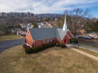 551 LEE JACKSON HWY, Staunton, VA 24401