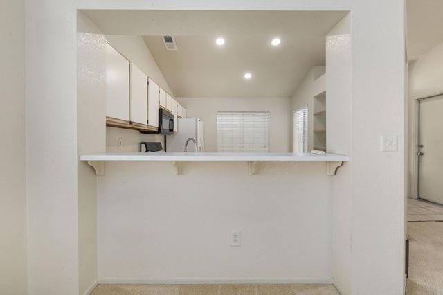 2109 Alta Sierra St, Stockton, CA 95206
