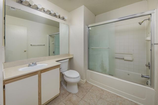2109 Alta Sierra St, Stockton, CA 95206