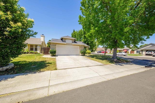 2109 Alta Sierra St, Stockton, CA 95206